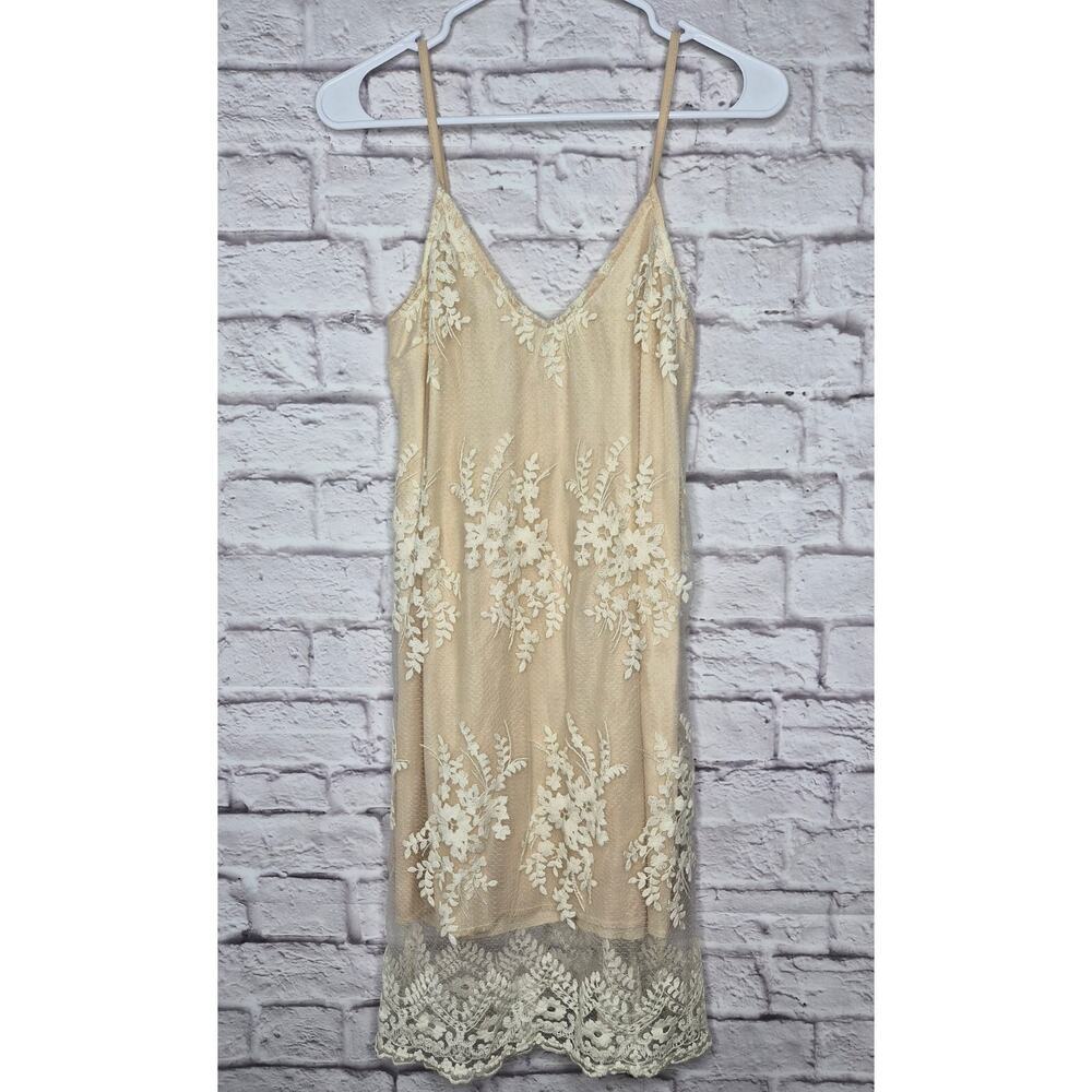 Charlotte Russe Y2K Vintage Lace Overlay Mini Dress Nude Beige Floral Size Small